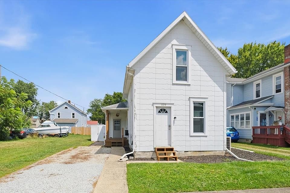 1st image of 609 S Union St