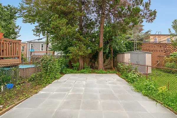 Rented by Compass | media 16