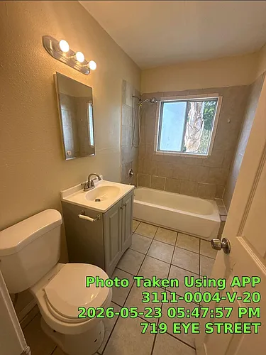 719 Eye St Photo 1
