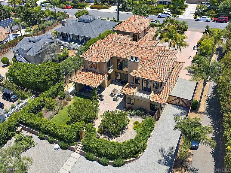 645 N Rios Ave — Photo 16