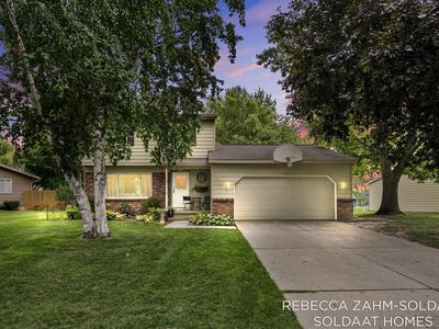 5944 Valley Lane Dr SE, Kentwood, MI, 49508