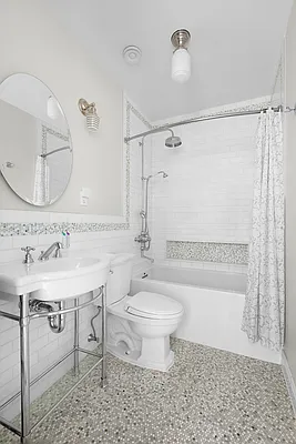 Rented by Compass | media 13