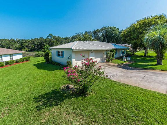 4th image of 902 Alcala Dr