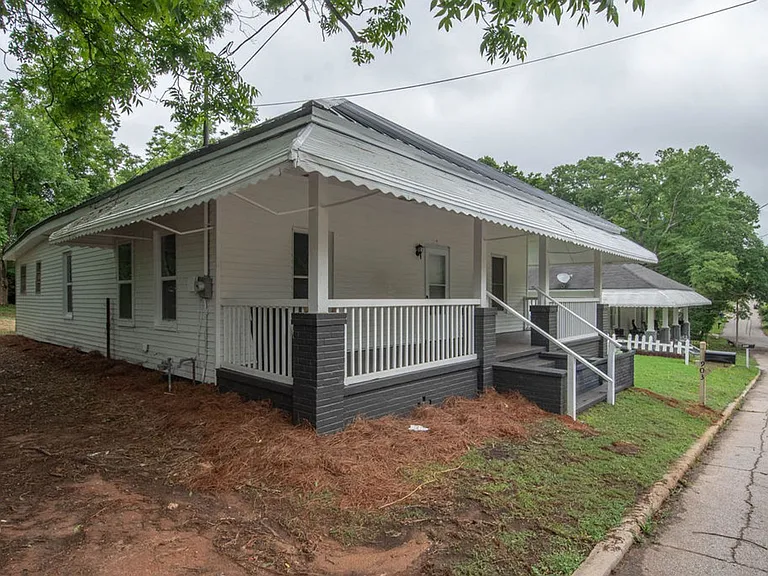 903 Georgia Ave — Photo 3