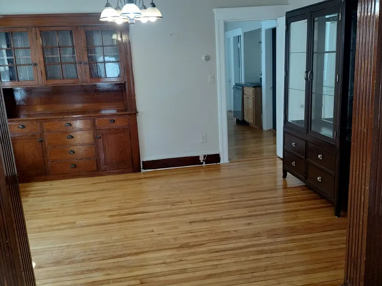 114 Sterling St #2B — Photo 7