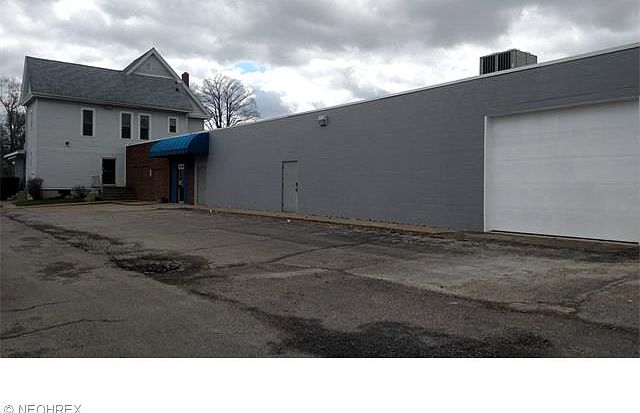 2nd image of 516 Claremont Ave