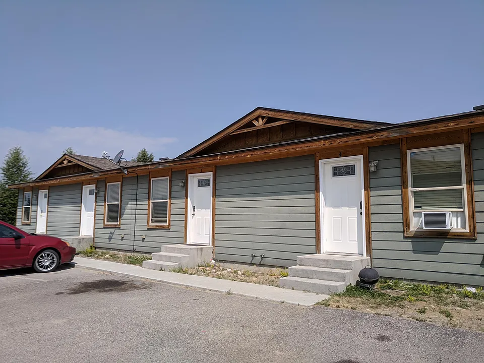 925 Wilson St #2