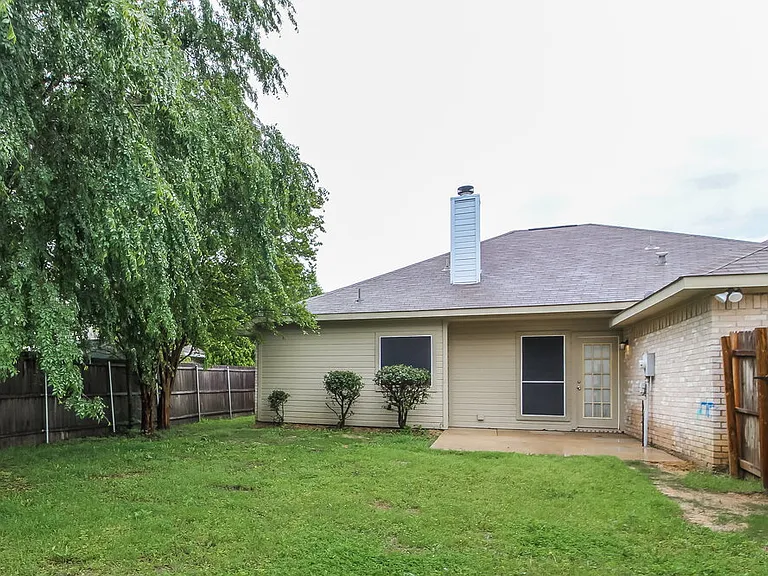2717 Pioneer Ln — Photo 16