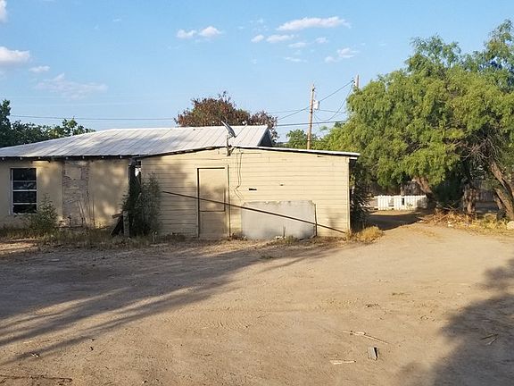5th image of 878 Kifuri St