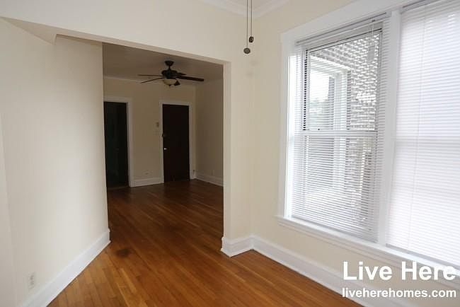 2nd image of 4409 N Malden St #44093R