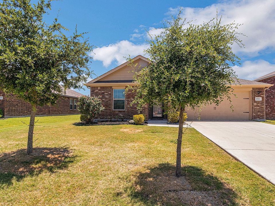 1st image of 2804 Englenook Dr
