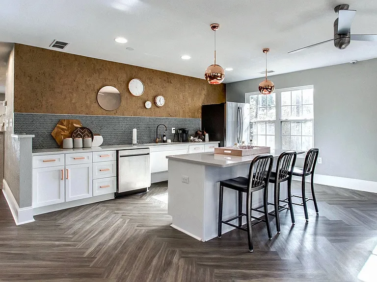 Fulton Pointe Apartments — Photo 4