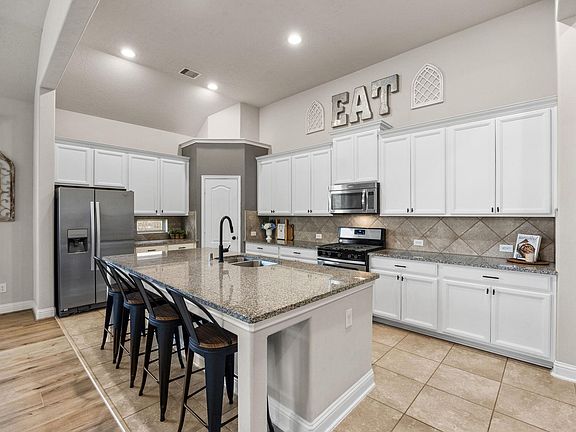 4th image of 20730 Laurel Rain Ct