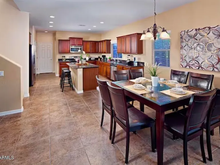 5336 W Molly Ln — Photo 4