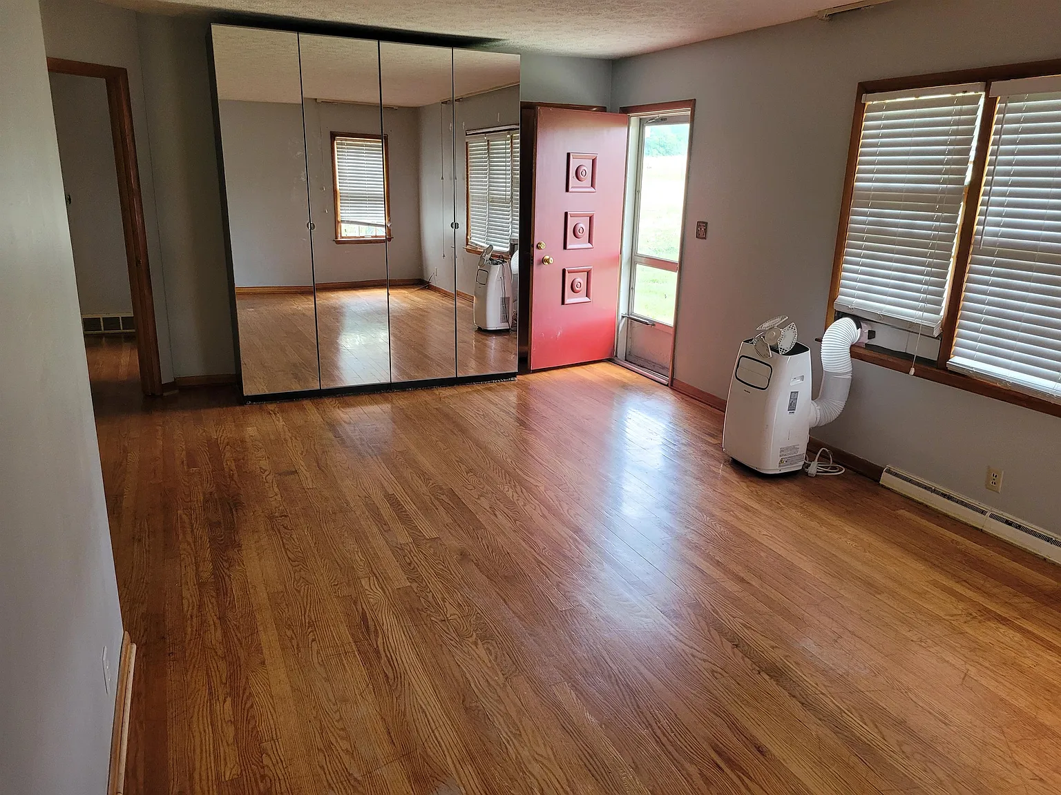 2853 W State Route 63 - House — Photo 3