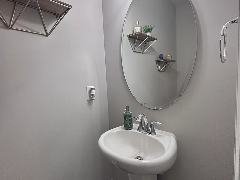 151 Manordale Dr — Photo 20