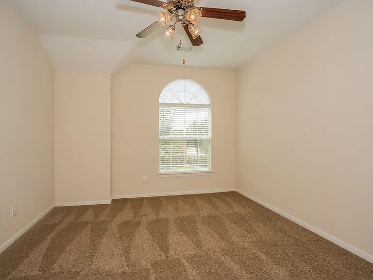 12013 Banks Run Dr — Photo 12