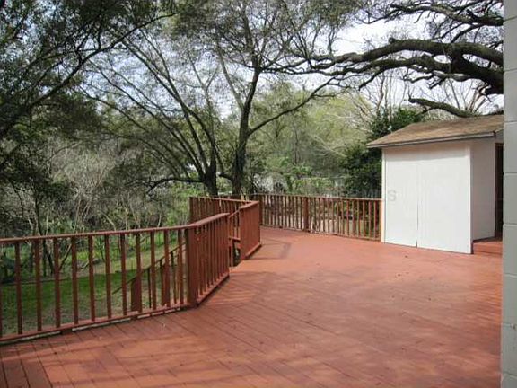 4th image of 1116 Suncrest Dr
