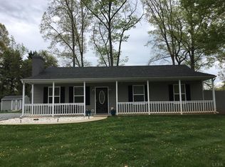 1105 Grove Rd, Lynchburg, VA 24502