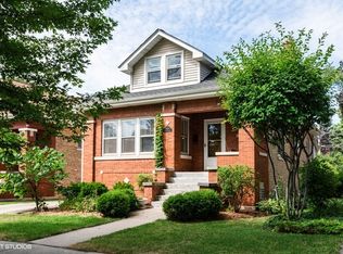 7028 N Osceola Ave, Chicago, IL