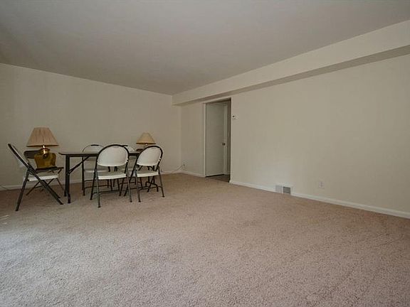 3rd image of 2522 Park Hill Dr