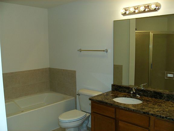 Master Bath / Soaker Tub
