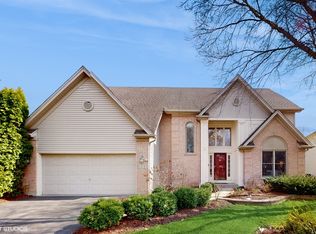 724 Sigmund Rd, Naperville, IL 60563