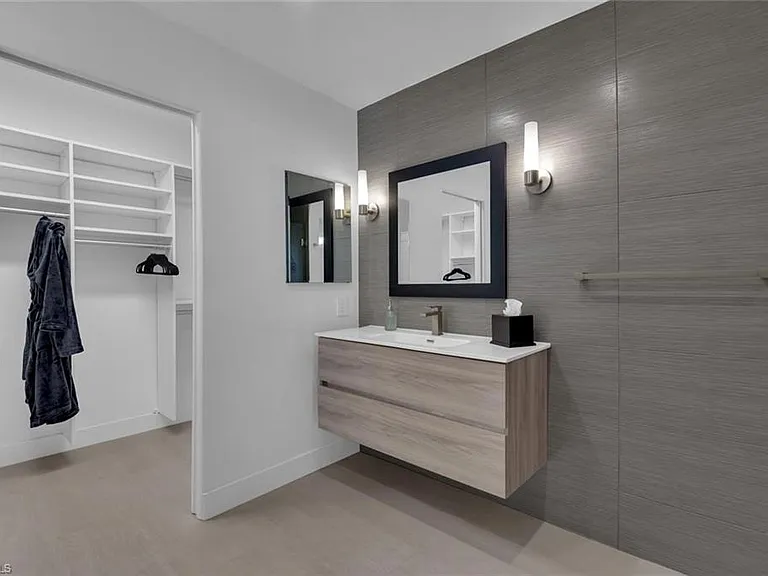 2143 Marina Dr — Photo 21