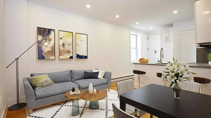 Rented by Compass | media 22