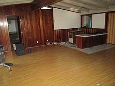 3rd image of 2113 W Oakey Blvd