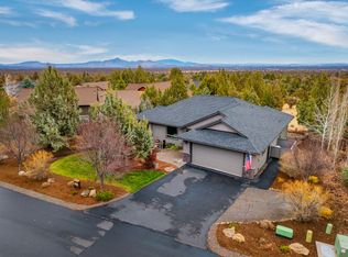 10064 Juniper Glen Cir, Redmond, OR 97756