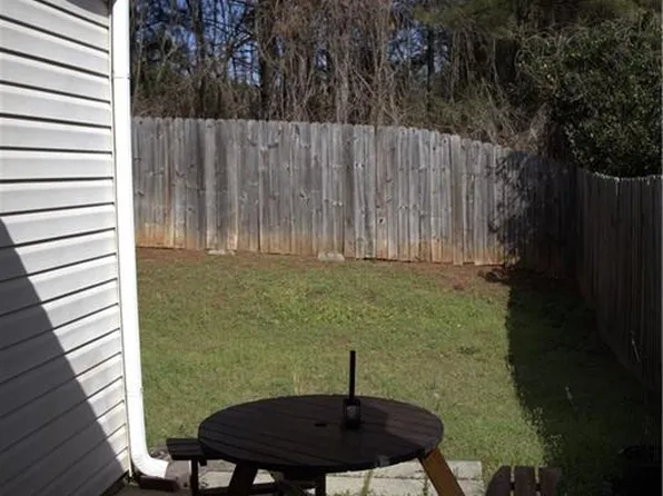 64 Hill Crest Cir, Hiram, GA 30141