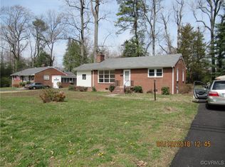 95 Sherwood Dr, Colonial Heights, VA 23834