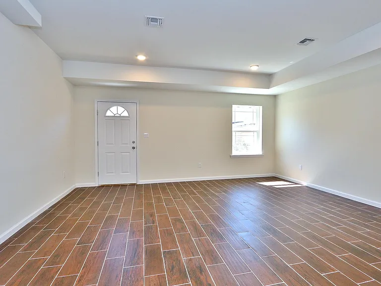 70 Erie St #1 — Photo 20