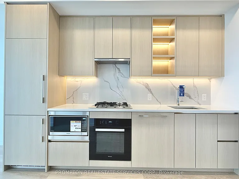 68 Esther Shiner Blvd #912 — Photo 5