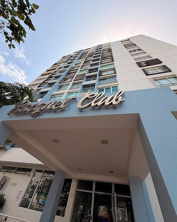 1st image of Ave Isla Verde RACQUET CLUB #2