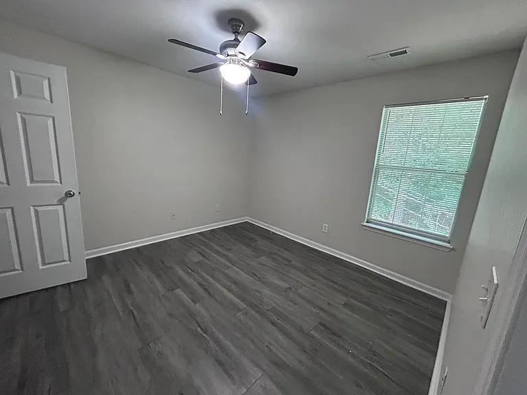 9894 Bettis Estates Ln — Photo 12