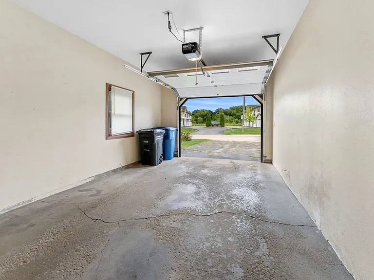 20 E Waukau Ave #1 — Photo 17