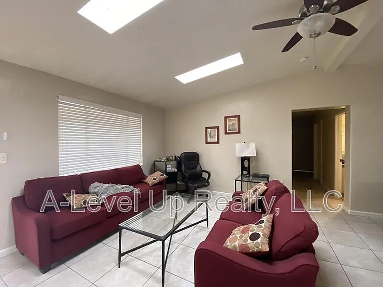 1980 N Tyndall Ave #1D — Photo 7