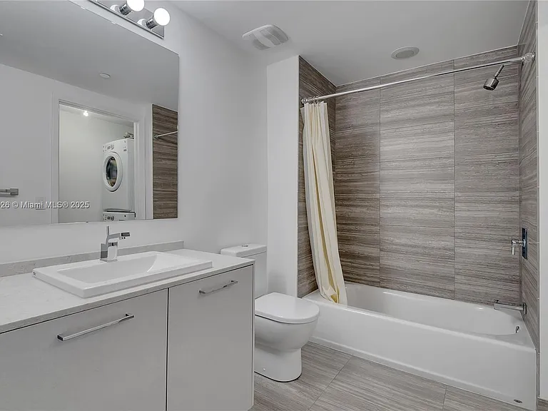 1010 Brickell Ave #1904 — Photo 23