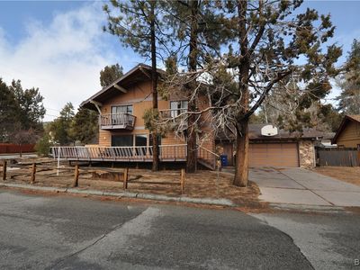 1087 Rocky Mountain Rd, Big Bear City, CA, 92314