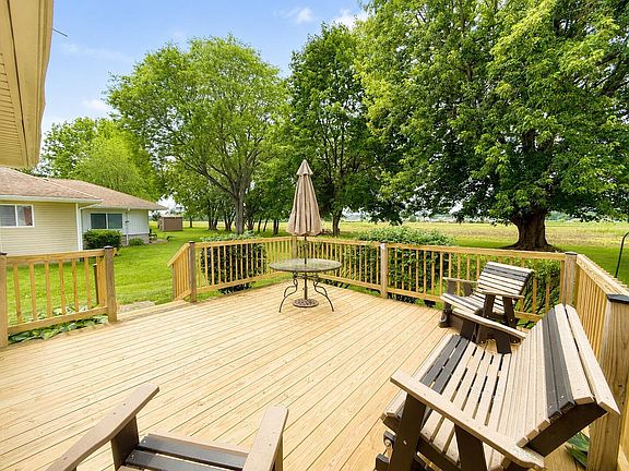5th image of 1105 Forest Hill Dr