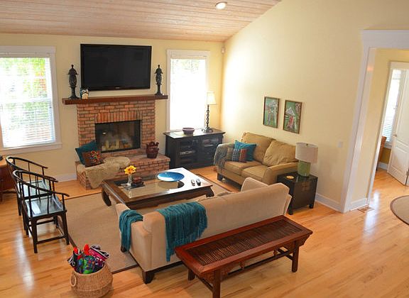 4th image of 121 Zanzibar Dr
