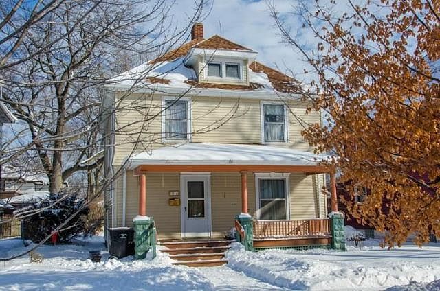 1st image of 1076 Woodward Ave