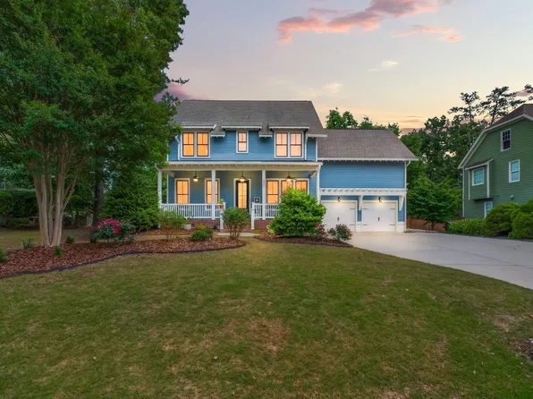 2825 Oakley Woods Ln, Apex, NC 27539
