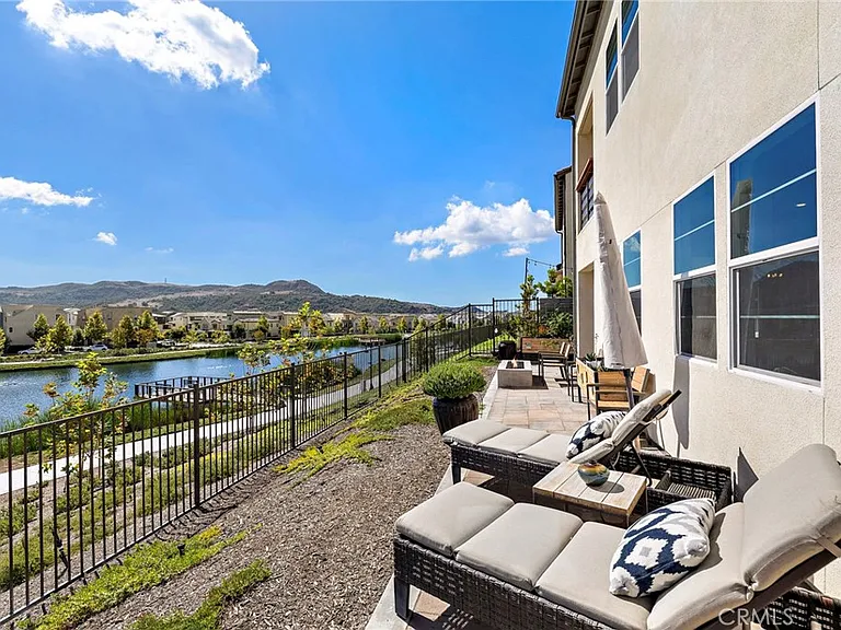 896 Sunrise Rd — Photo 27