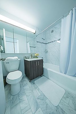 5th image of 1 River Pl APT 412