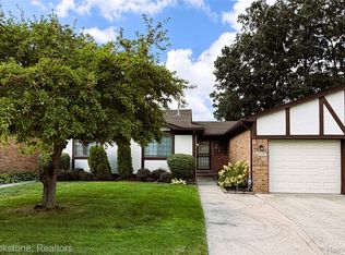 25159 Joanne Smith Dr, Warren, MI 48091