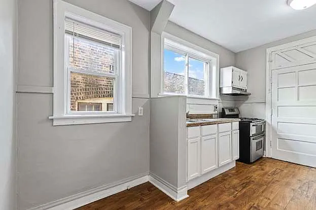 7830-32 S Luella Ave #3N — Photo 13