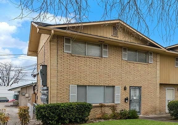 3rd image of 127 W Silver Sands Dr